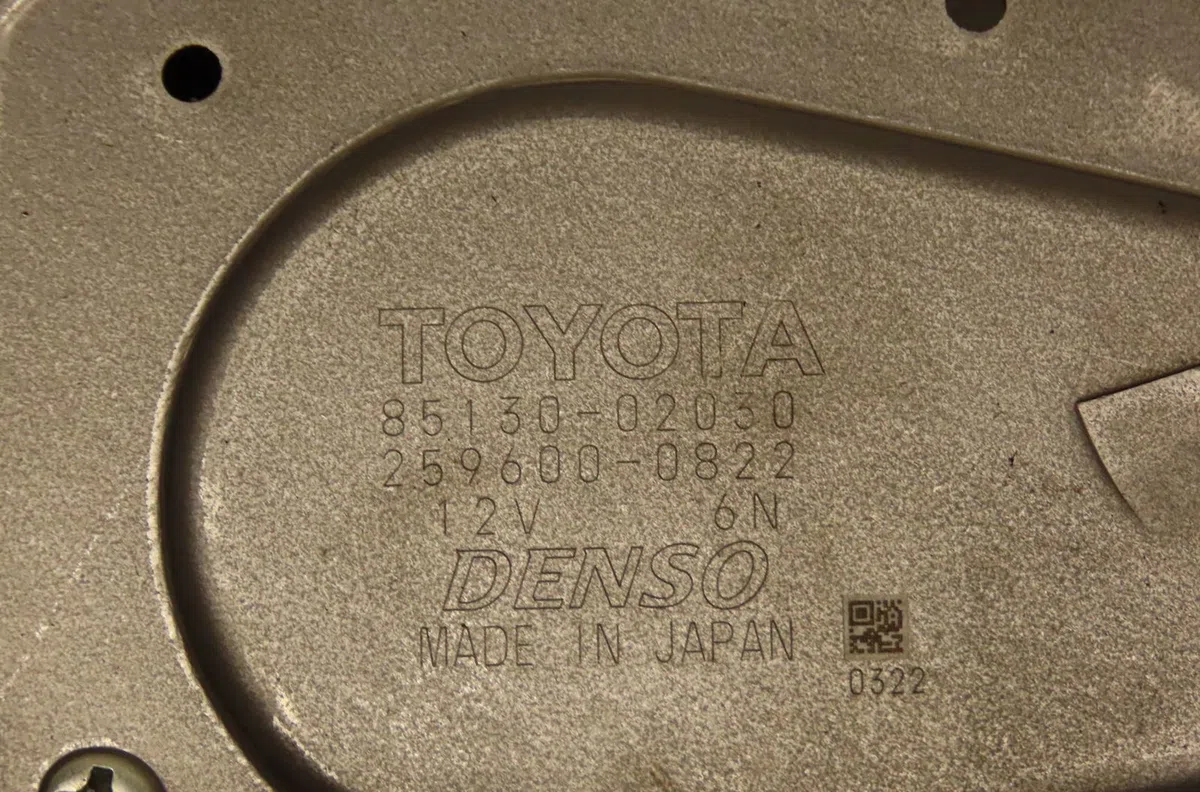 Moteur essuie-glace arrière Toyota COROLLA A trois volumes (_E18_, ZRE1_) 1.4 d-4d (nde180_, nde170_) (2013-2018) occasi