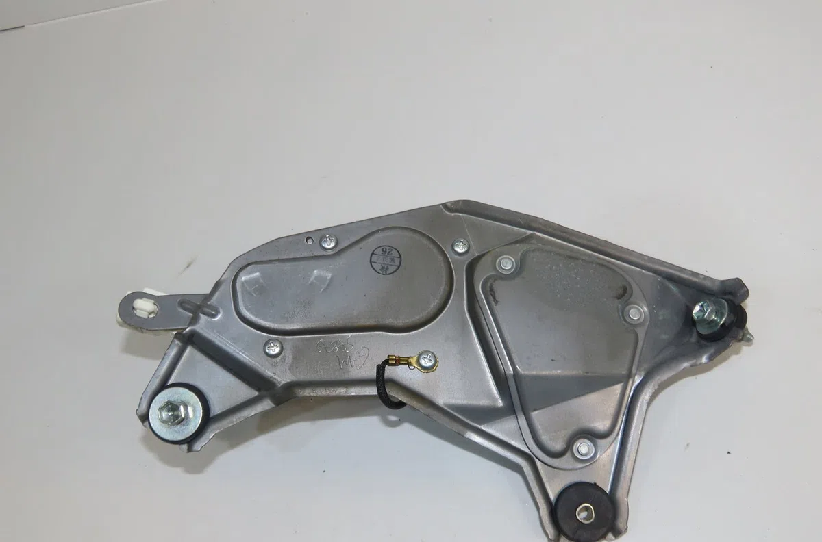 Moteur essuie-glace arrière Toyota PRIUS Liftback (_W2_) 1.5 hybrid (nhw20_) (2003-2009) occasion