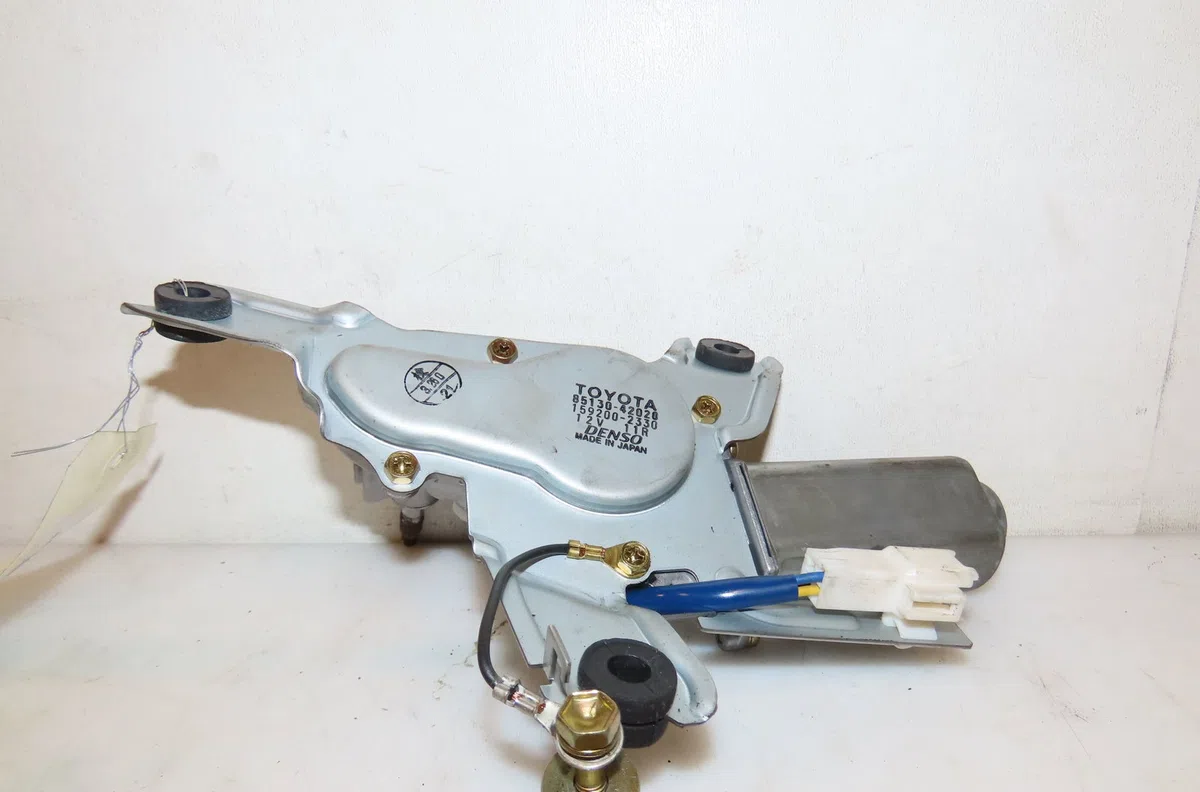 Moteur essuie-glace arrière Toyota RAV 4 I Cabrio (_A1_) 2.0 4wd (sxa11) (1997-2000) occasion