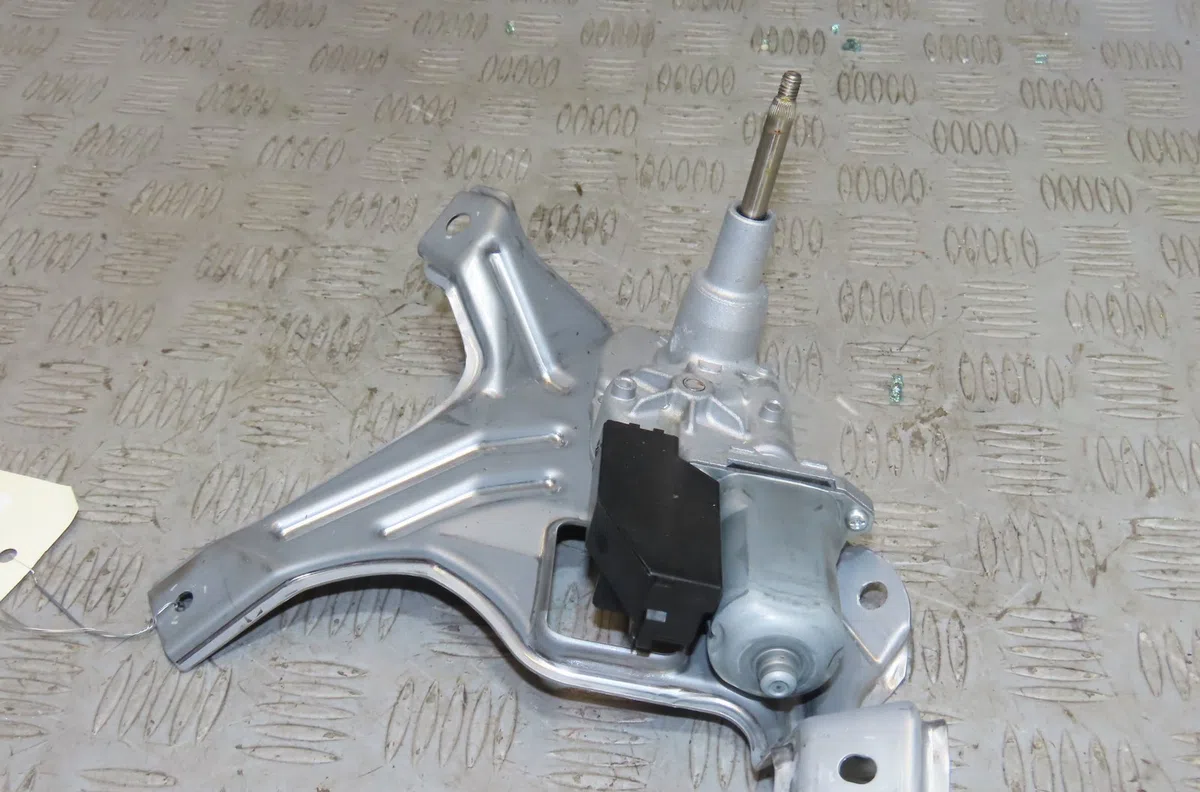 Moteur essuie-glace arrière TOYOTA YARIS occasion