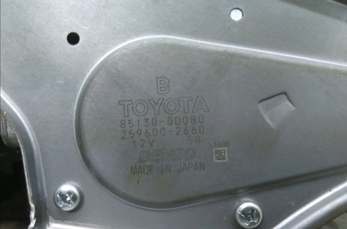 Moteur essuie-glace arrière Toyota YARIS (_P13_) 1.4 d (nlp130_) (2011) occasion