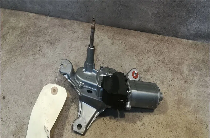 Moteur essuie-glace arrière Toyota YARIS (_P9_) 1.0 vvt-i (ksp90_) (2005-2011) 5 portes occasion