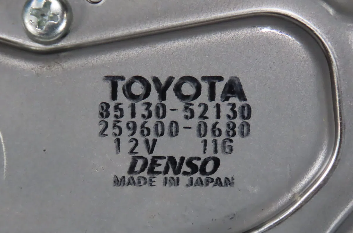 Moteur essuie-glace arrière Toyota YARIS (_P9_) 1.0 vvt-i (ksp90_) (2005-2011) 5 portes occasion