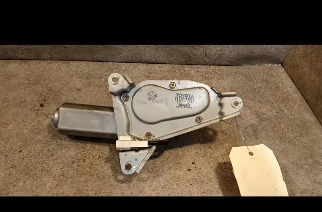 Moteur essuie-glace arrière Toyota YARIS VERSO (_P2_) 1.3 (ncp20_, ncp22_) (1999-2002) occasion
