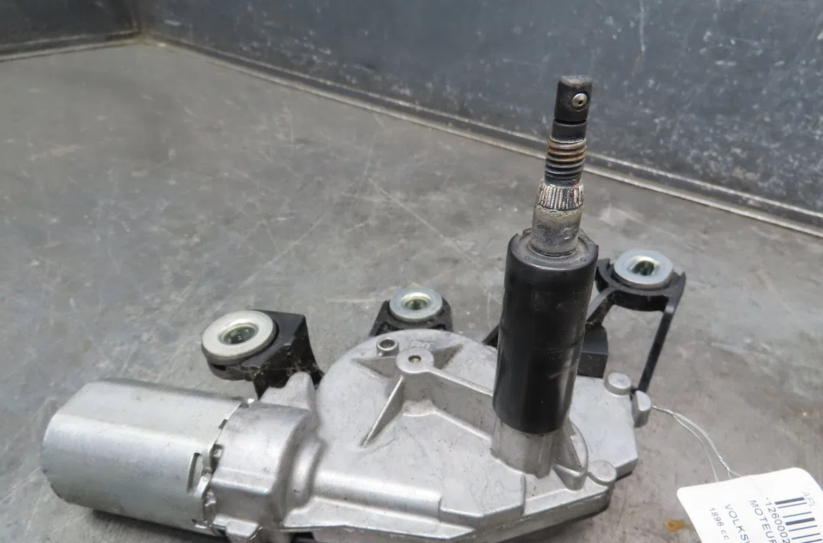 Moteur essuie-glace arrière VOLKSWAGEN CADDY 2007 occasion