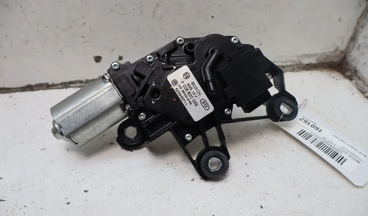 Moteur essuie-glace arrière Volkswagen FOX 3-5 portes (5Z1, 5Z3, 5Z4) 1.2 (2005-2011) occasion