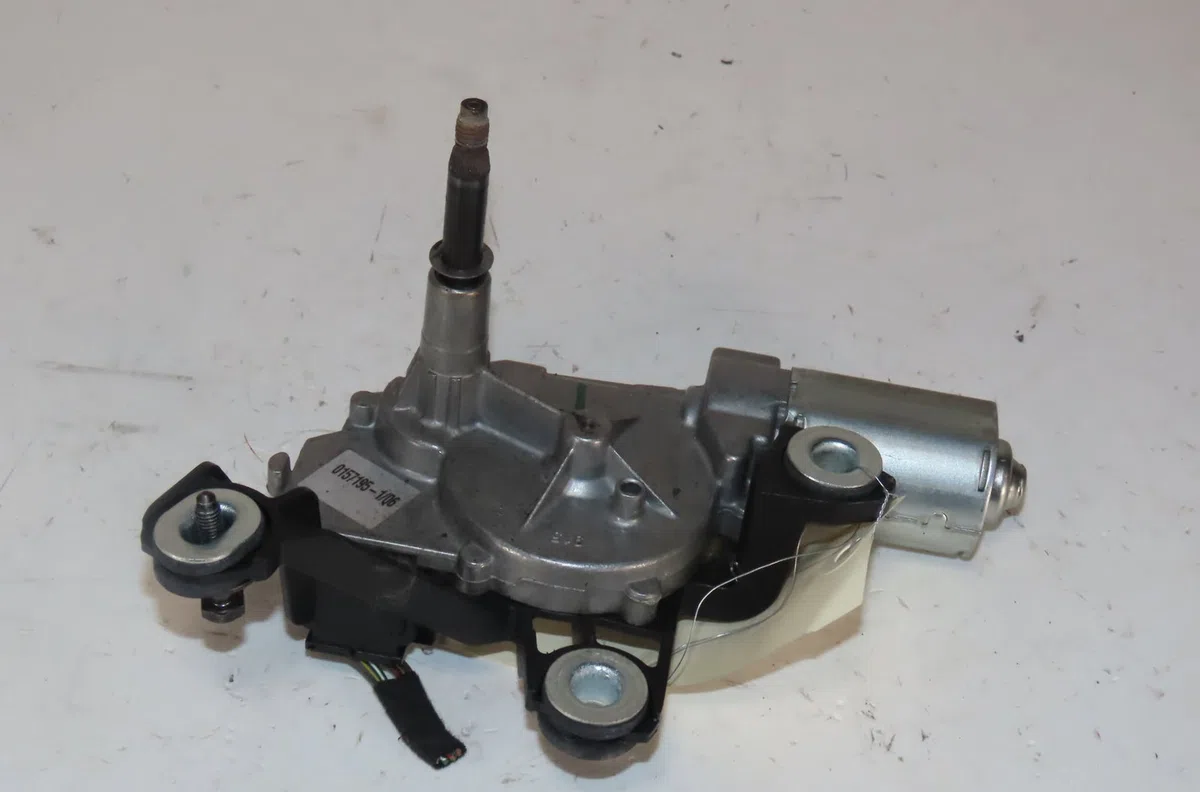 Moteur essuie-glace arrière Volkswagen FOX 3-5 portes (5Z1, 5Z3, 5Z4) 1.4 (2005-2009) occasion