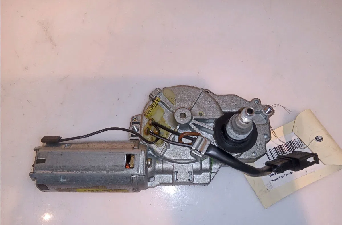 Moteur essuie-glace arrière Volkswagen GOLF III (1H1) 1.9 tdi (1993-1997) occasion