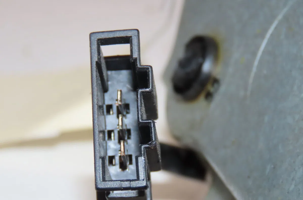 Moteur essuie-glace arrière Volkswagen GOLF III (1H1) 2.0 (1991-1997) occasion
