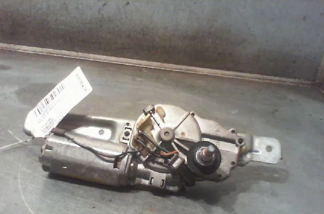 Moteur essuie-glace arrière Volkswagen GOLF III Variant (1H5) 1.9 td (1993-1999) occasion