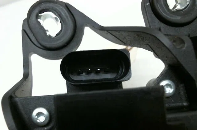 Moteur essuie-glace arrière Volkswagen GOLF PLUS V (5M1, 521) 1.9 tdi (2005-2009) 5 portes occasion