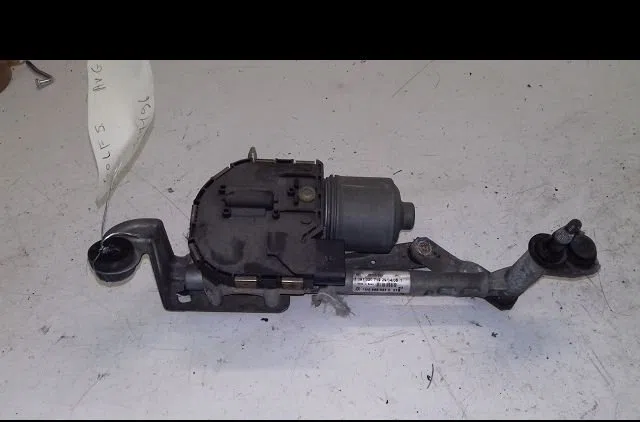 Moteur essuie-glace arrière Volkswagen GOLF PLUS V (5M1, 521) 1.9 tdi (2005-2009) 5 portes occasion