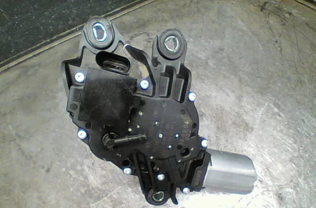 Moteur essuie-glace arrière Volkswagen GOLF V (1K1) 1.9 tdi (2003-2008) 5 portes occasion