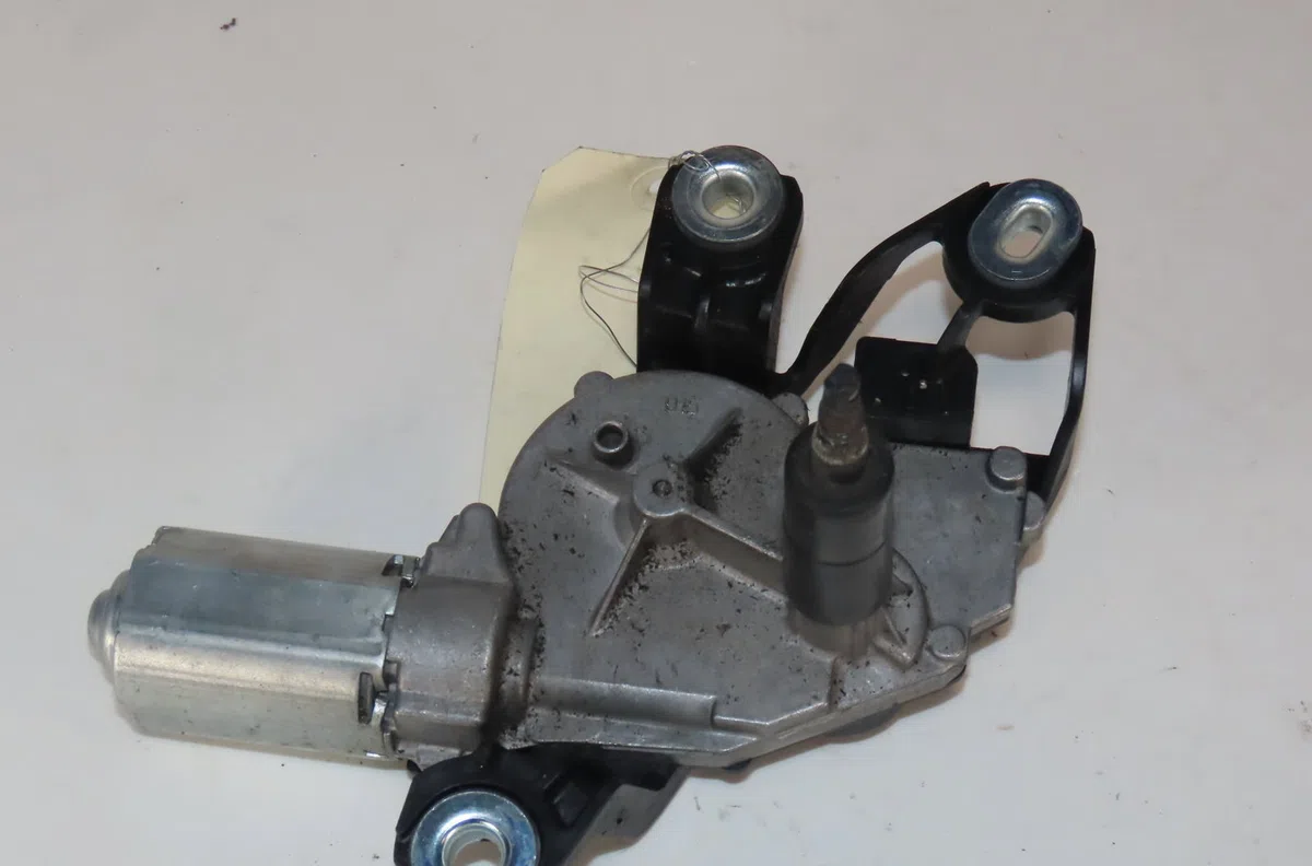 Moteur essuie-glace arrière Volkswagen GOLF V (1K1) 1.9 tdi (2003-2008) occasion