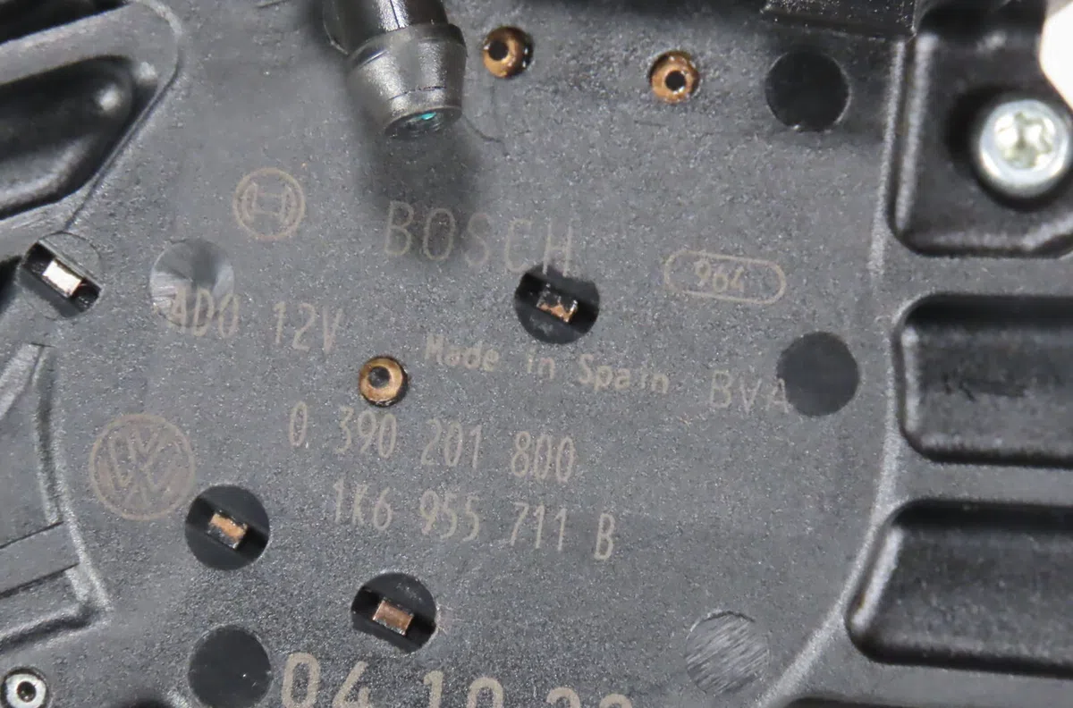Moteur essuie-glace arrière Volkswagen GOLF V (1K1) 1.9 tdi (2003-2008) occasion