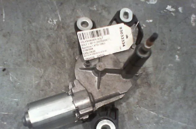 Moteur essuie-glace arrière VOLKSWAGEN GOLF V Phase 1 11-2003--10-2008 occasion