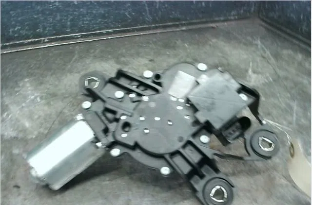 Moteur essuie-glace arrière Volkswagen GOLF VI (5K1) 1.4 tsi (2008-2012) occasion