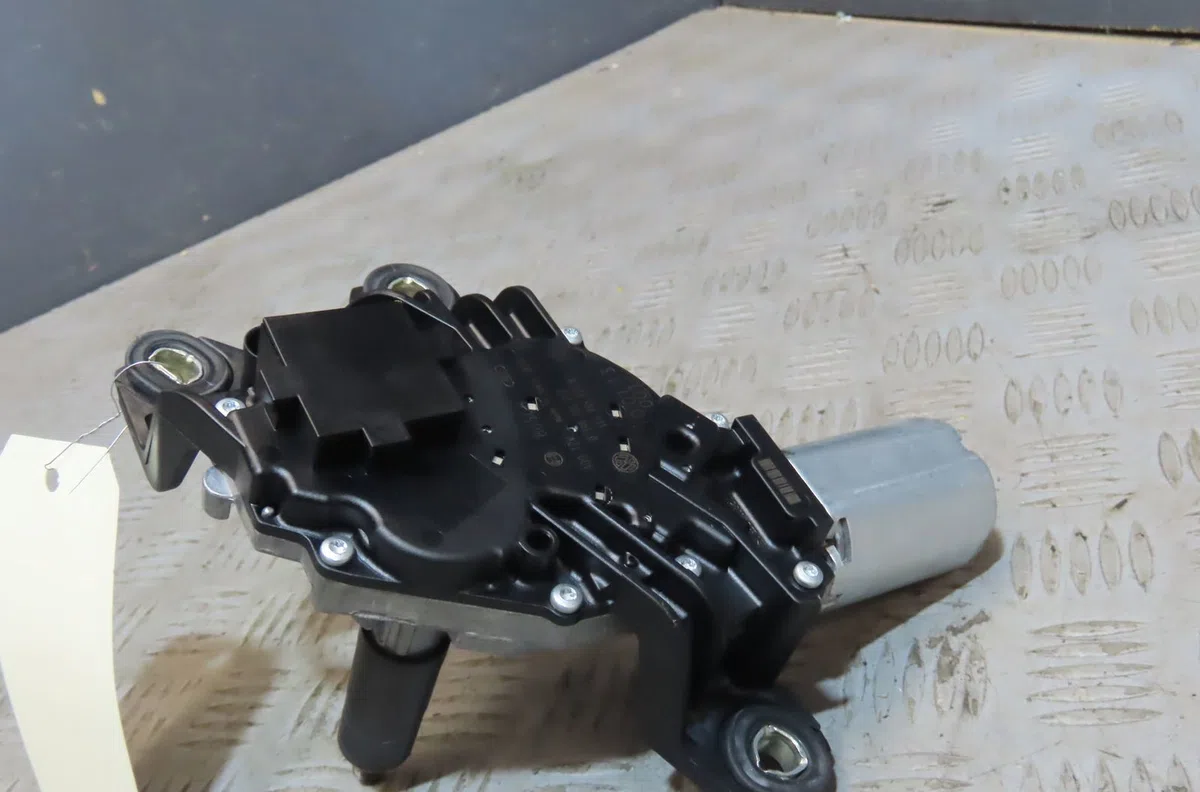 Moteur essuie-glace arrière Volkswagen GOLF VI (5K1) 1.6 tdi (2009-2012) occasion