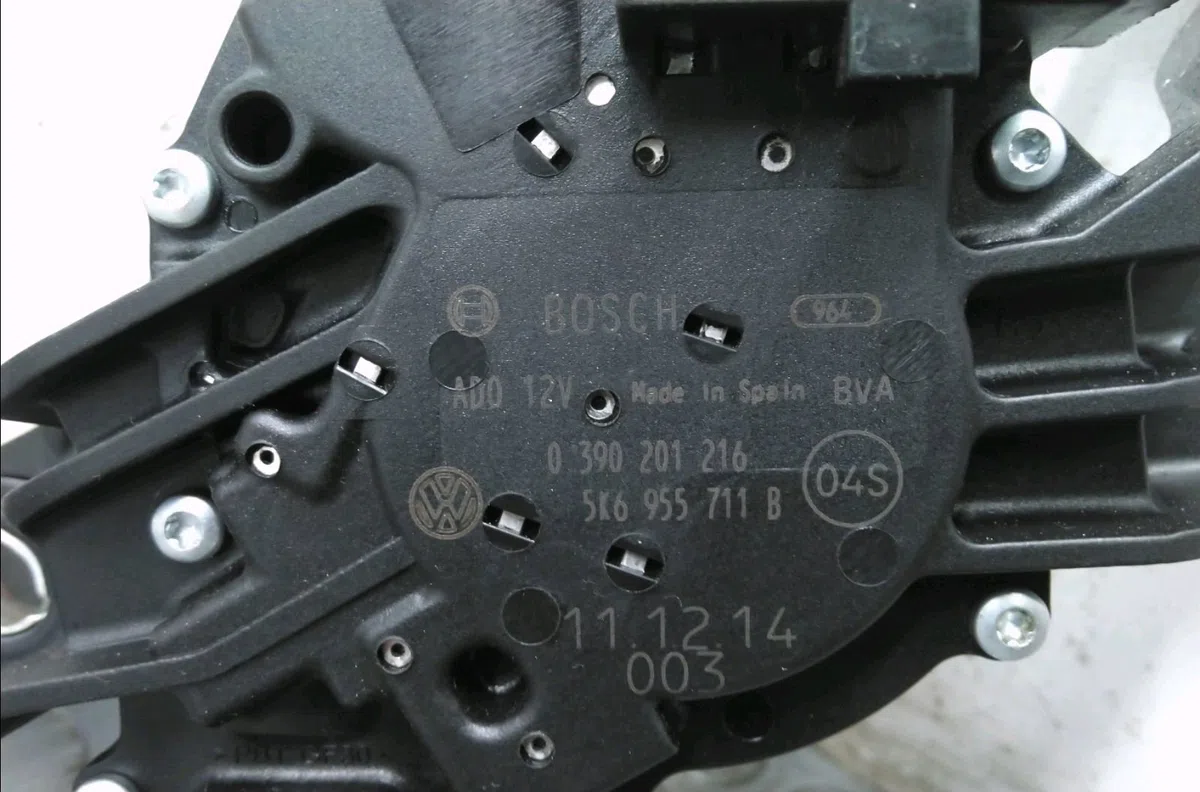 Moteur essuie-glace arrière Volkswagen GOLF VI (5K1) 2.0 tdi 4motion (2009-2012) occasion