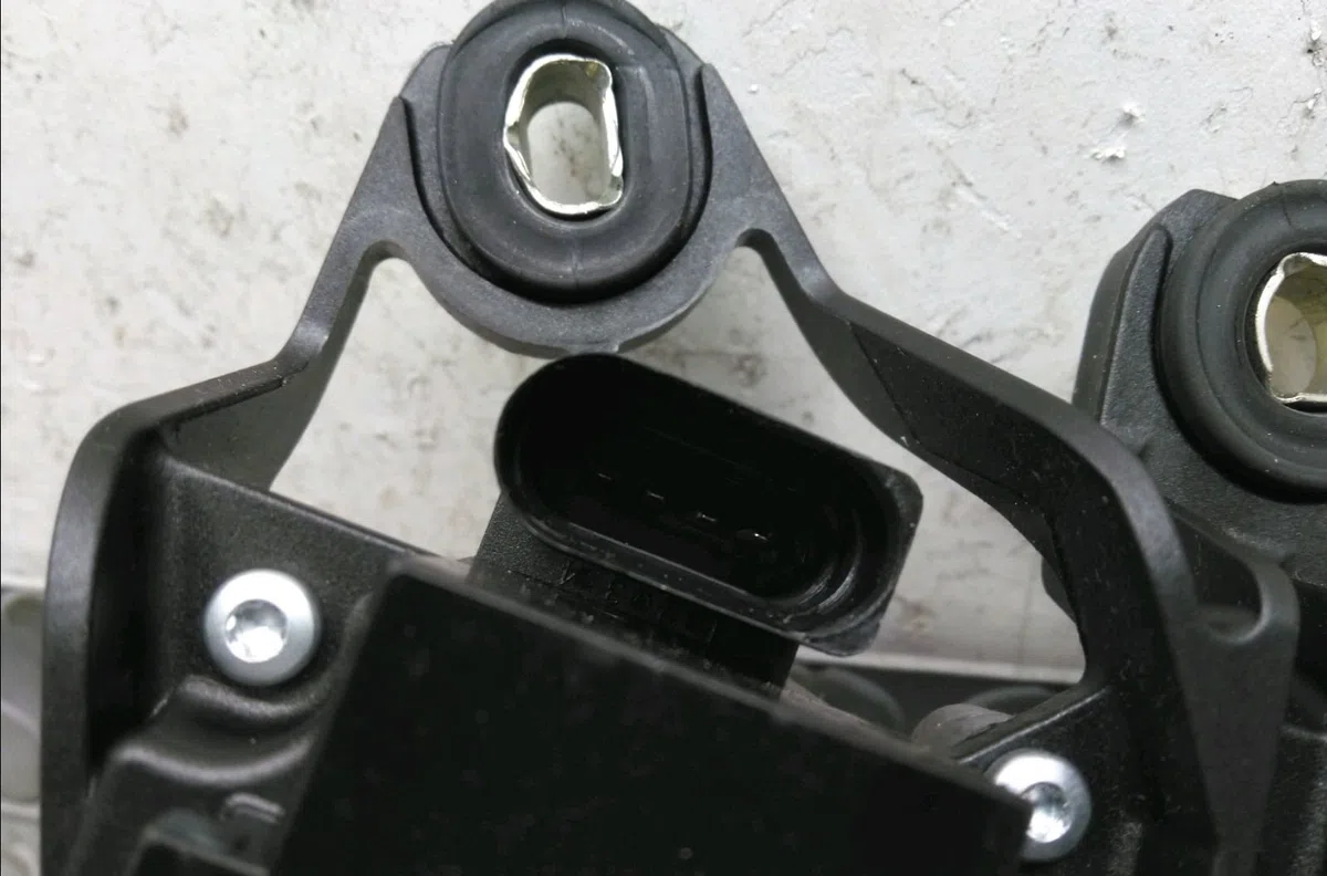 Moteur essuie-glace arrière Volkswagen GOLF VI (5K1) 2.0 tdi 4motion (2009-2012) occasion