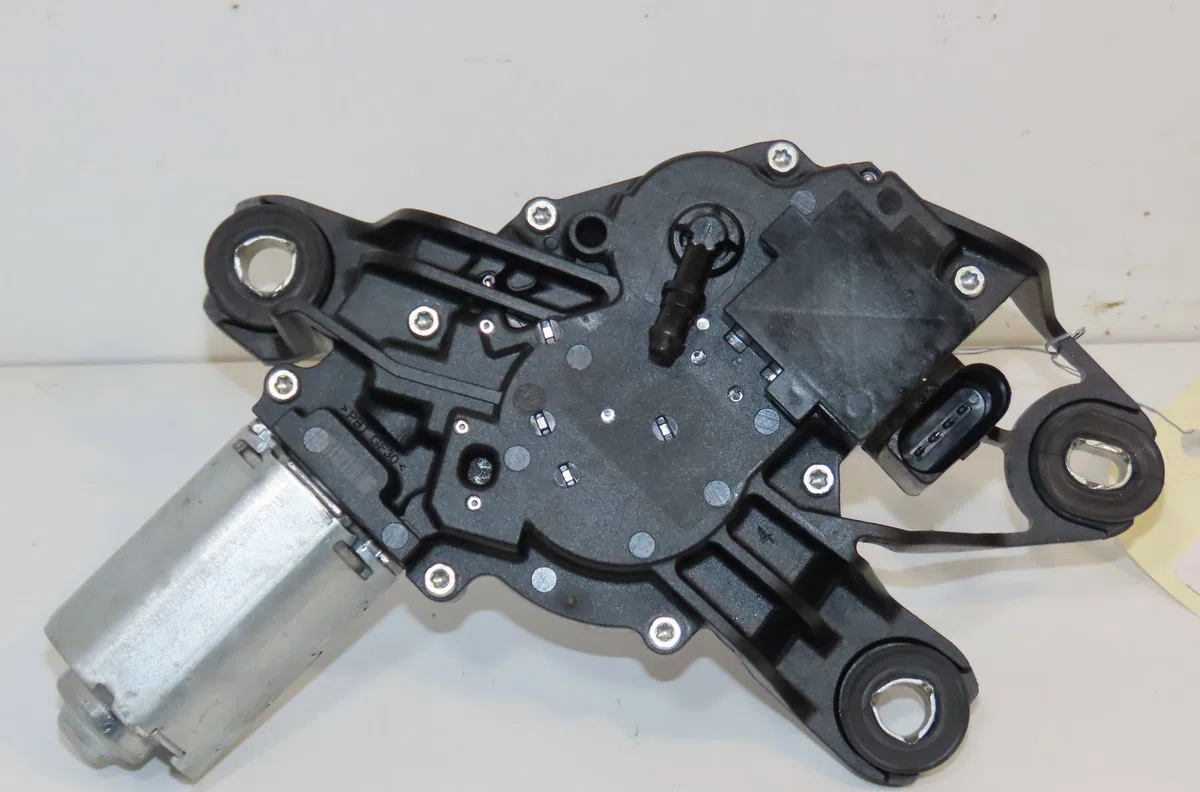 Moteur essuie-glace arrière Volkswagen GOLF VI Variant (AJ5) 1.4 tsi (2009-2013) occasion