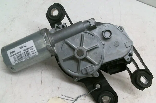Moteur essuie-glace arrière Volkswagen GOLF VII (5G1, BQ1, BE1, BE2) 1.2 tsi (2012-2017) occasion