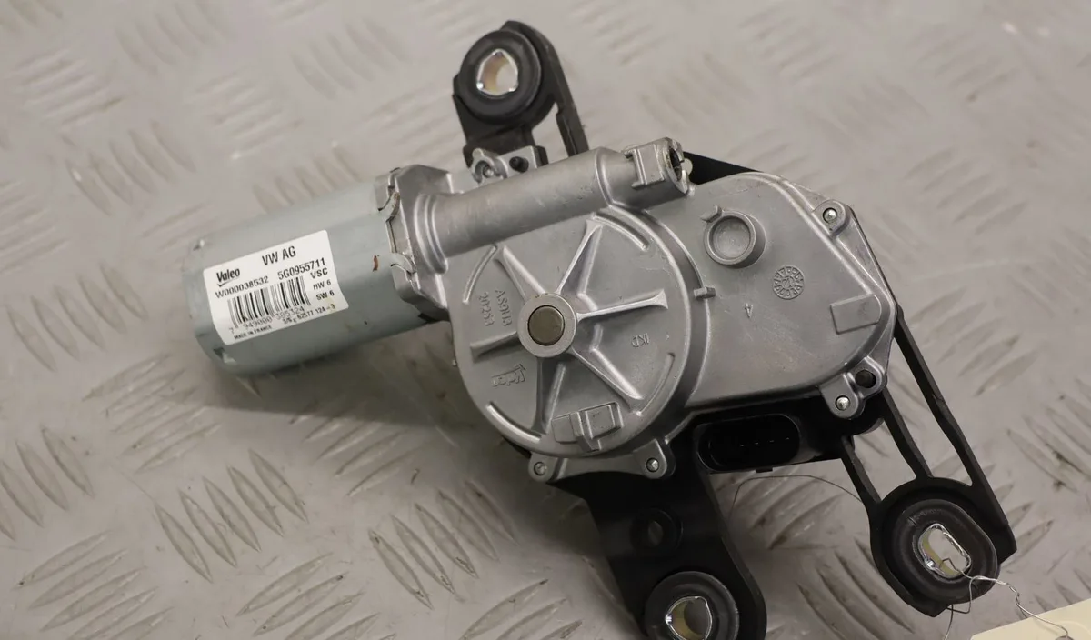 Moteur essuie-glace arrière Volkswagen GOLF VII (5G1, BQ1, BE1, BE2) 1.2 tsi (2012-2017) occasion