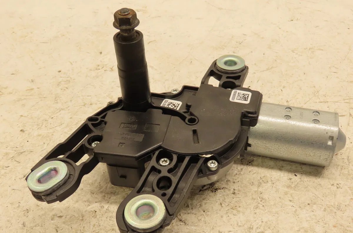 Moteur essuie-glace arrière Volkswagen GOLF VII (5G1, BQ1, BE1, BE2) 1.4 gte hybrid (2014-2020) occasion