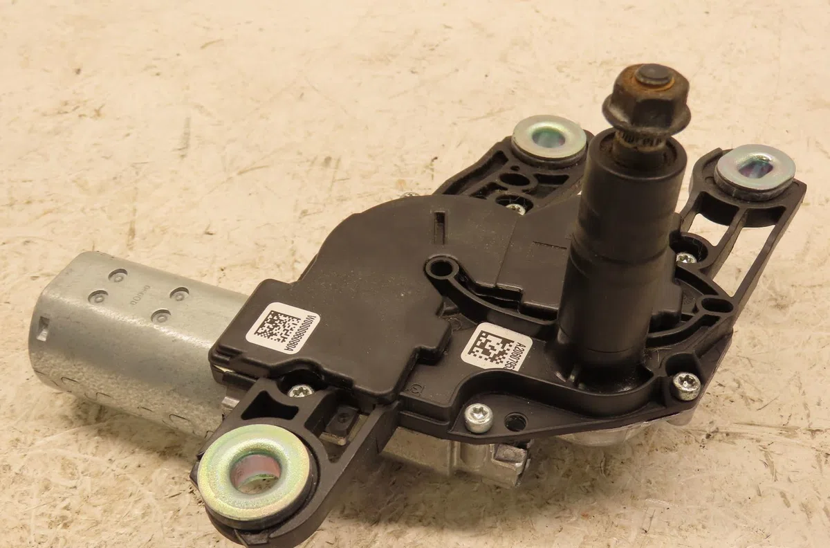 Moteur essuie-glace arrière Volkswagen GOLF VII (5G1, BQ1, BE1, BE2) 1.4 gte hybrid (2014-2020) occasion