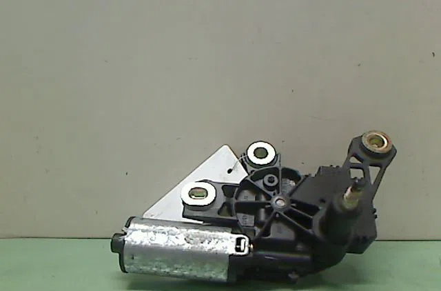 Moteur essuie-glace arrière VOLKSWAGEN POLO 2001 occasion