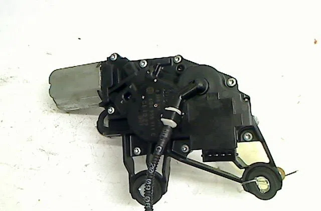 Moteur essuie-glace arrière Volkswagen POLO (9N_, 9A_) 1.4 tdi (2001-2005) 5 portes occasion