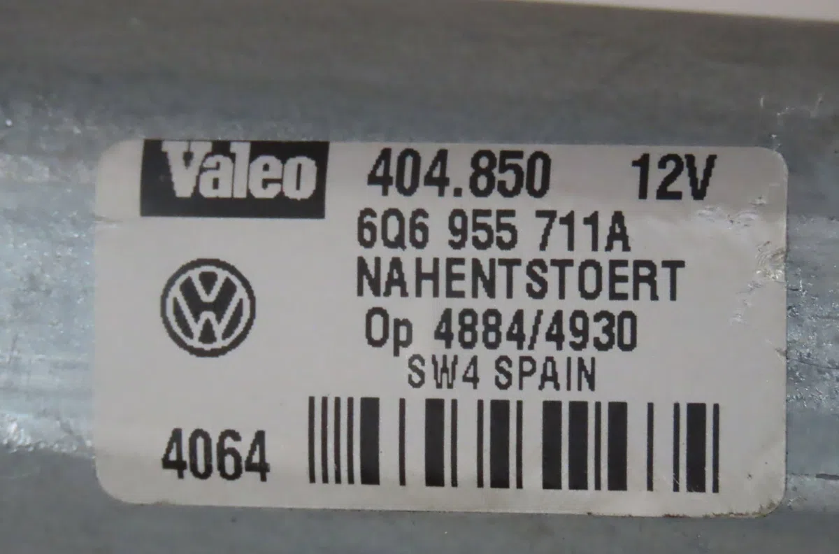 Moteur essuie-glace arrière Volkswagen POLO (9N_, 9A_) 1.4 tdi (2001-2005) occasion