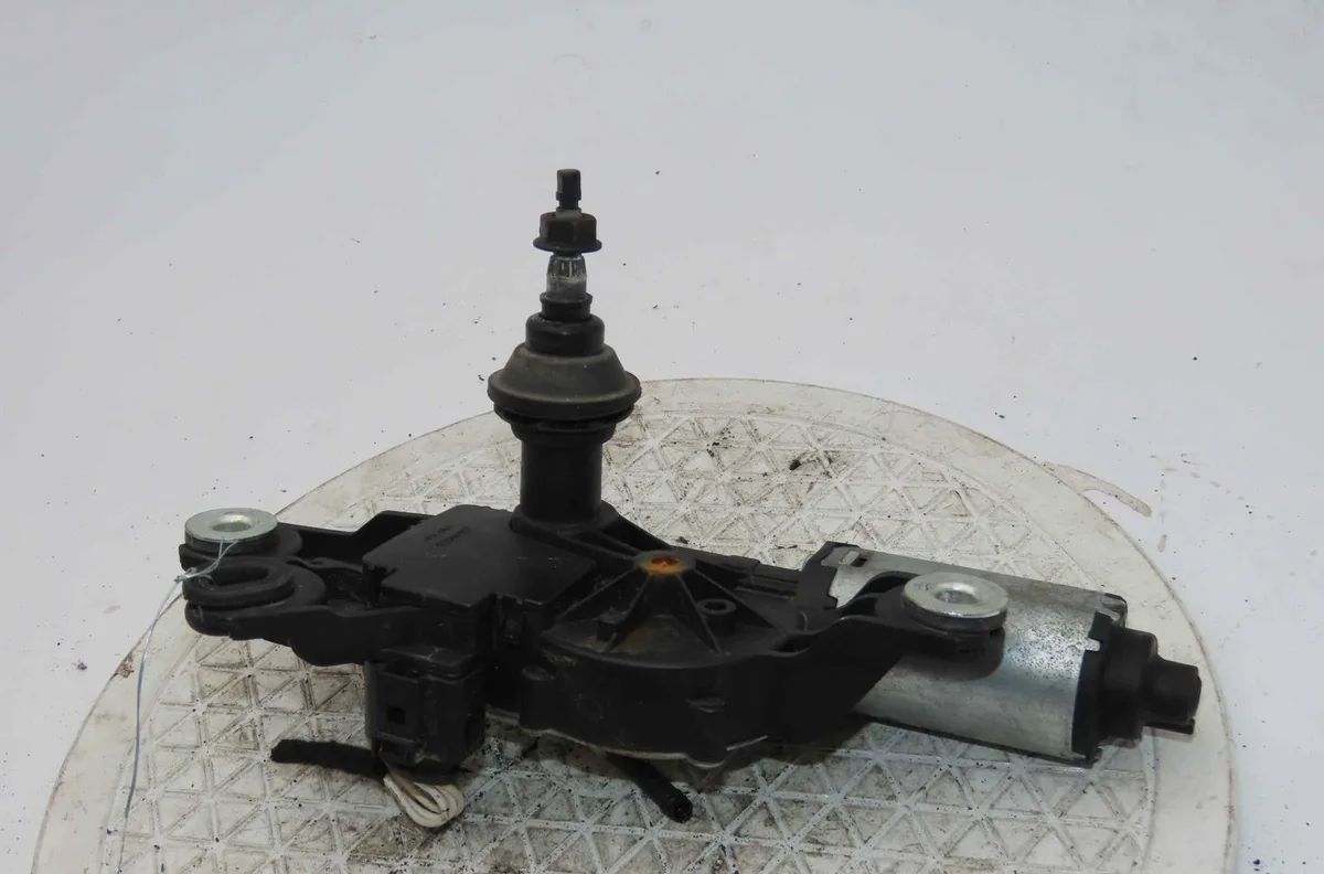 Moteur essuie-glace arrière VOLKSWAGEN SCIROCCO III occasion