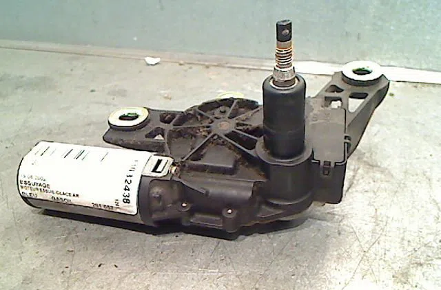 Moteur essuie-glace arrière VOLKSWAGEN SHARAN 2002 occasion