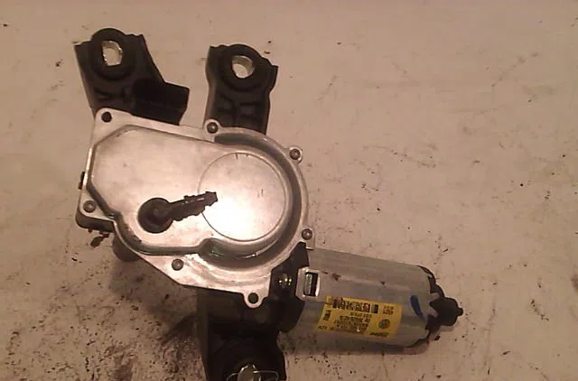 Moteur essuie-glace arrière VOLKSWAGEN TIGUAN I 2012 occasion