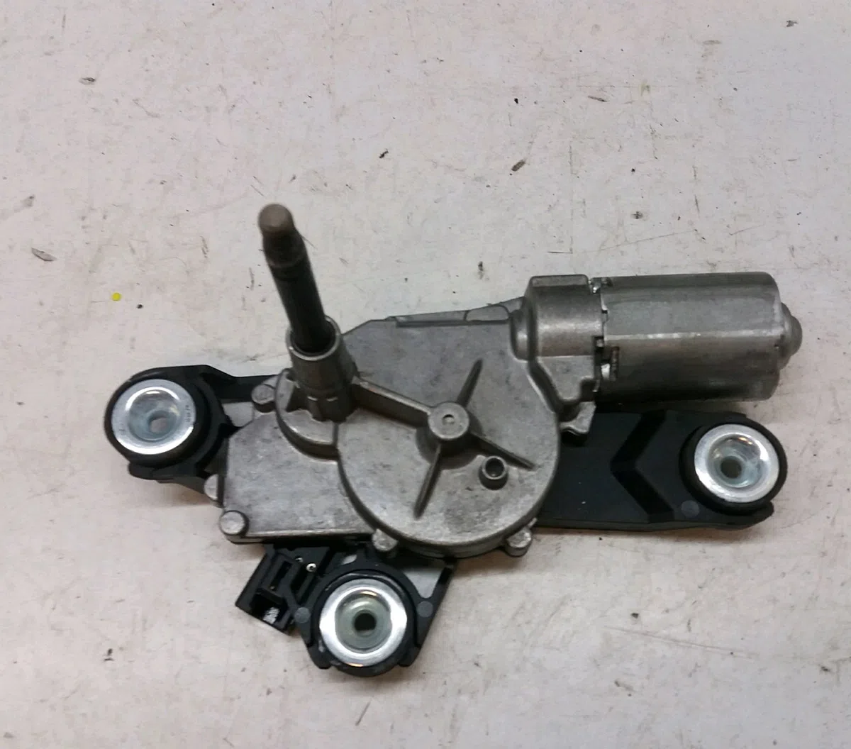 Moteur essuie-glace arrière Volvo V50 (545) 2.0 d (2004-2010) occasion