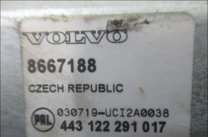 Moteur essuie-glace arrière Volvo V70 II (285) D5 awd (2002-2007) occasion