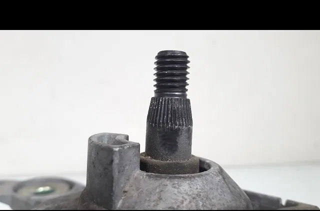 Moteur essuie-glace av droit Ford FOCUS III 1.6 tdci (2010-2017) occasion