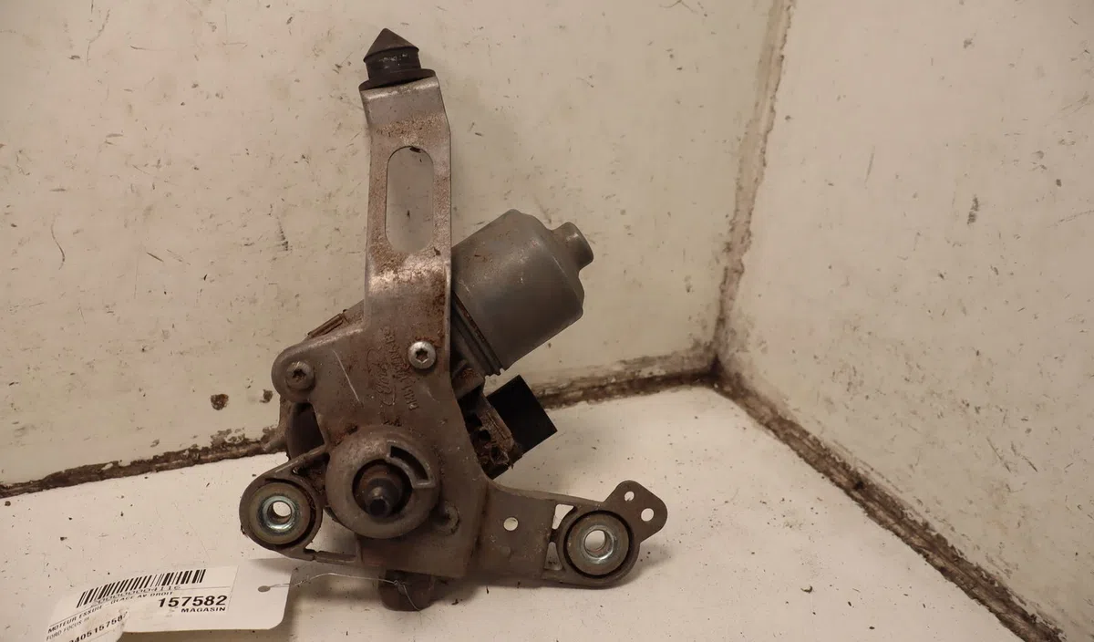 Moteur essuie-glace av droit Ford FOCUS III Turnier 1.0 ecoboost (2012) occasion
