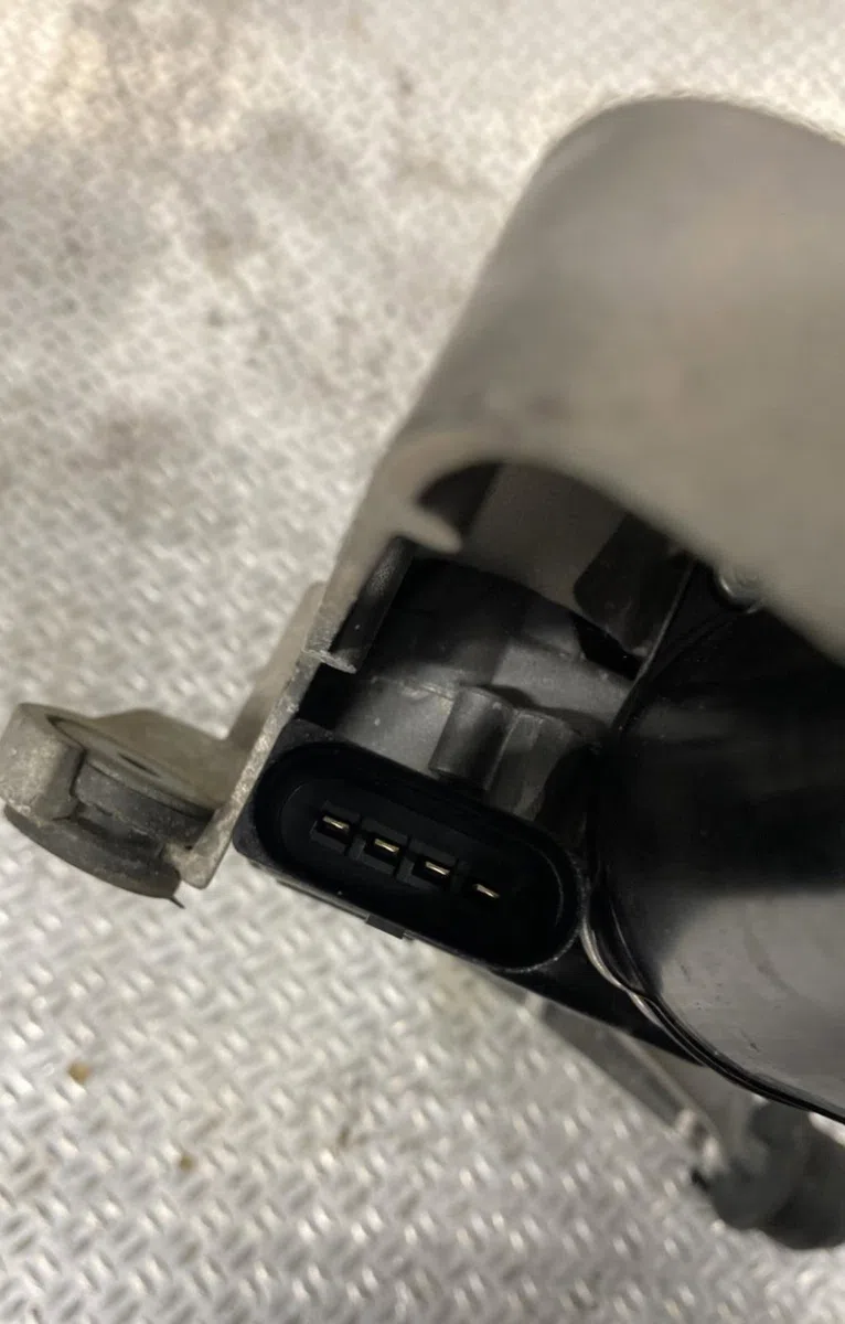 Moteur essuie-glace av droit FORD TRANSIT CONNECT 2  TRANSIT CONNECT 2 LONG PHASE 2 occasion