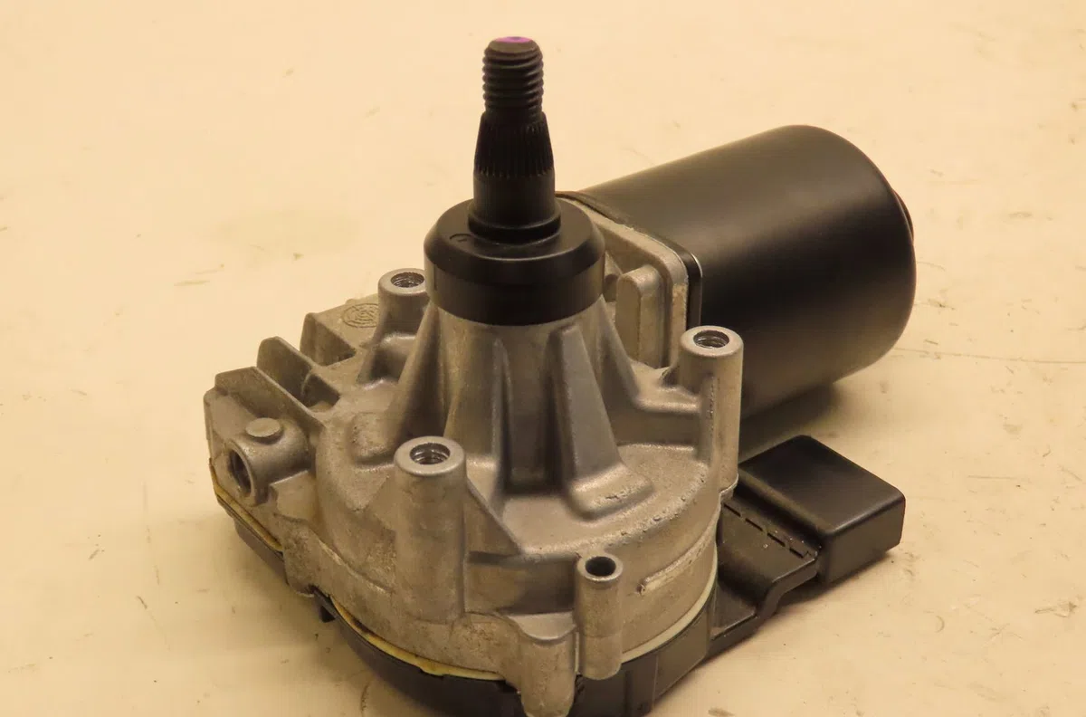 Moteur essuie-glace av droit Ford TRANSIT CONNECT Monospace 1.5 tdci (2015) occasion