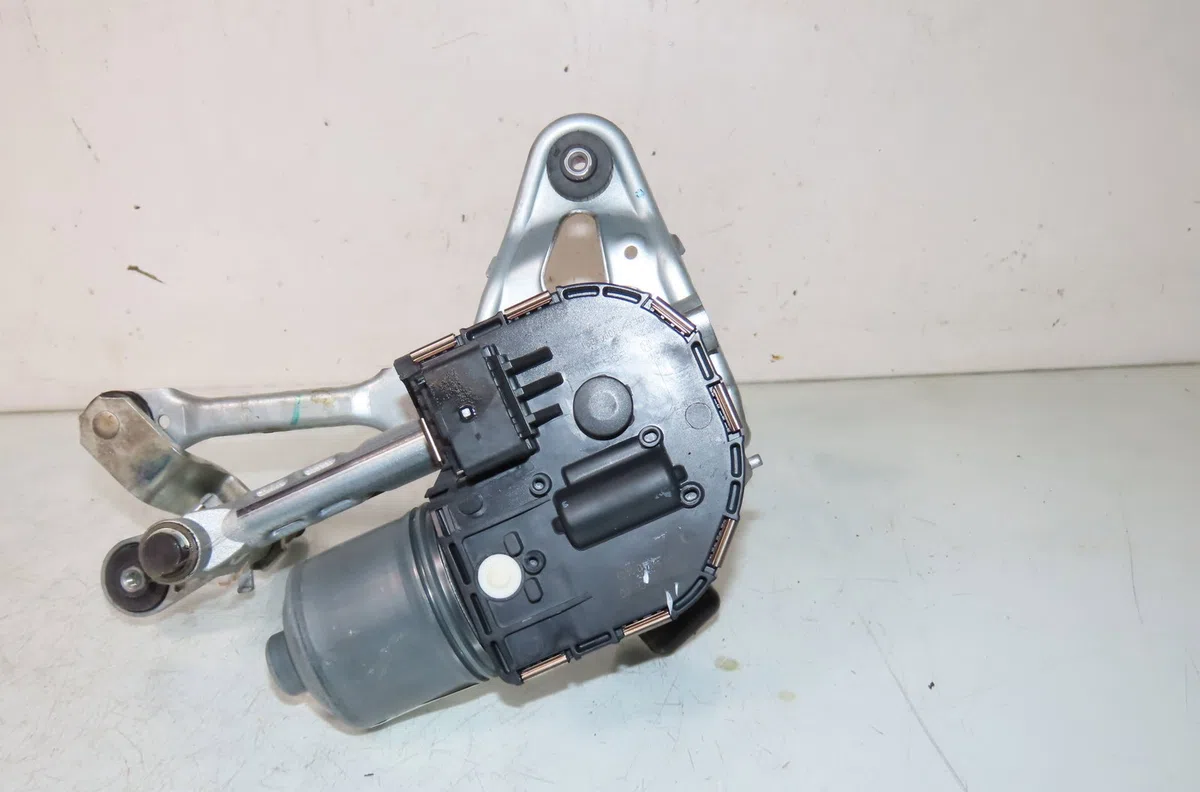 Moteur essuie-glace av droit PEUGEOT 3008 occasion