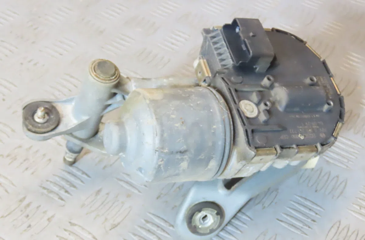 Moteur essuie-glace av droit PEUGEOT 407 2004 occasion