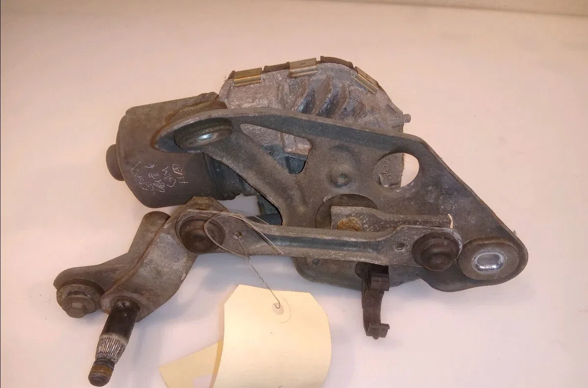 Moteur essuie-glace av droit PEUGEOT 407 2005 occasion
