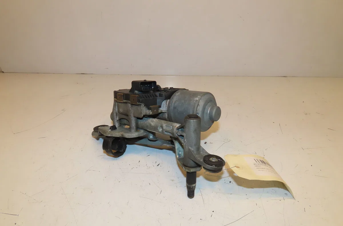 Moteur essuie-glace av droit Peugeot 407 (6D_) 2.0 hdi 135 (6drhrh, 6drhre, 6drhrg, 6drhrj) (2004-2010) 4 portes occasio