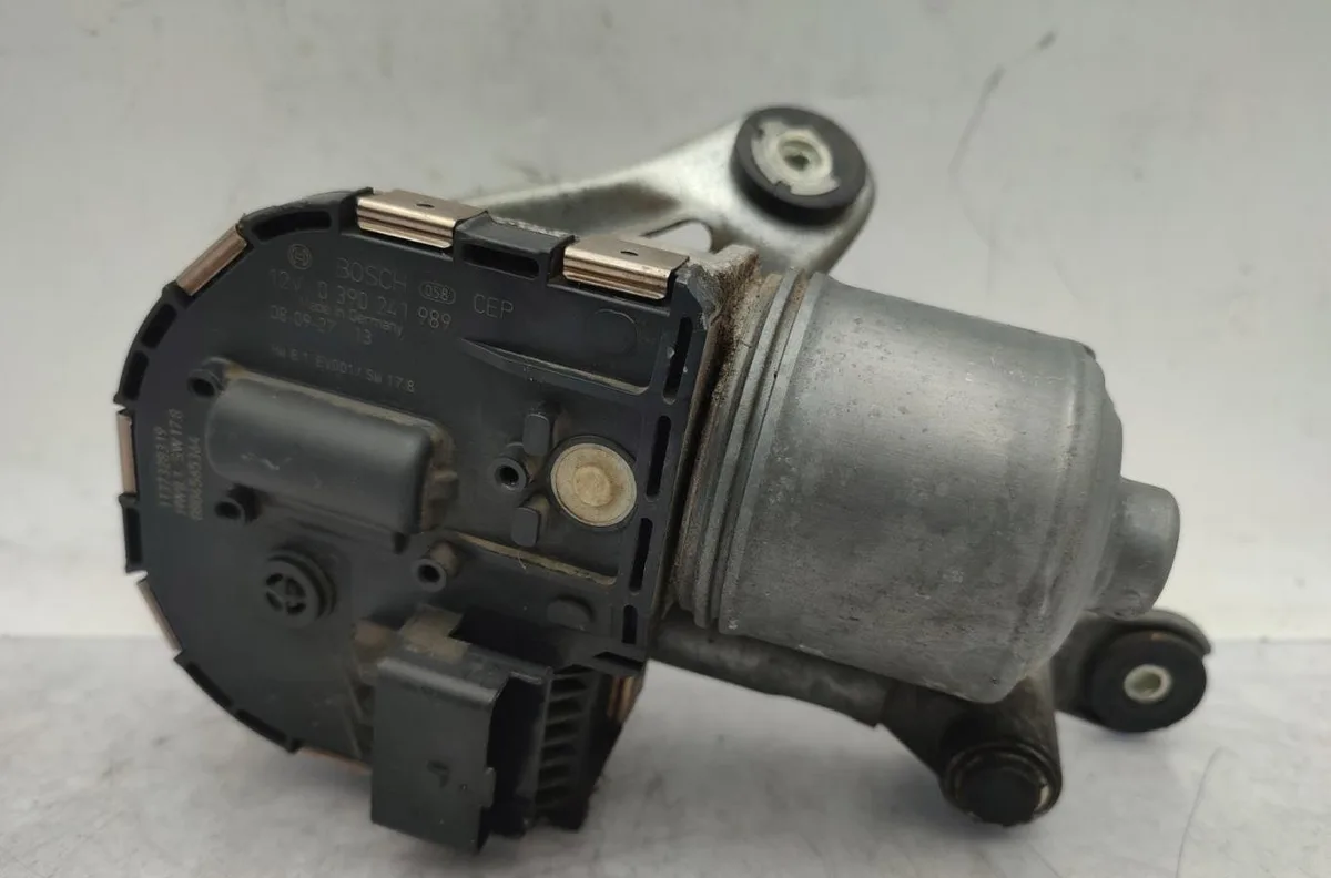 Moteur essuie-glace av droit PEUGEOT 407 COUPE occasion