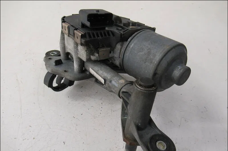 Moteur essuie-glace av droit Peugeot 407 SW (6E_) 2.0 hdi 135 (2004-2010) occasion