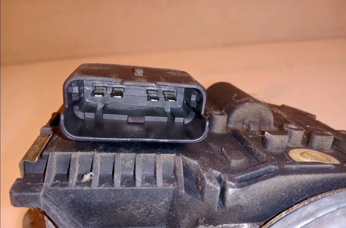 Moteur essuie-glace av droit Peugeot 407 SW (6E_) 2.0 hdi 135 (2004-2010) occasion