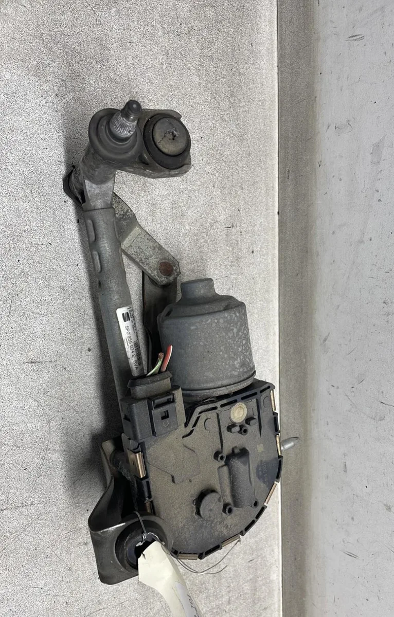 Moteur essuie-glace av droit Seat ALTEA (5P1) 2.0 tdi 16v (2004) occasion