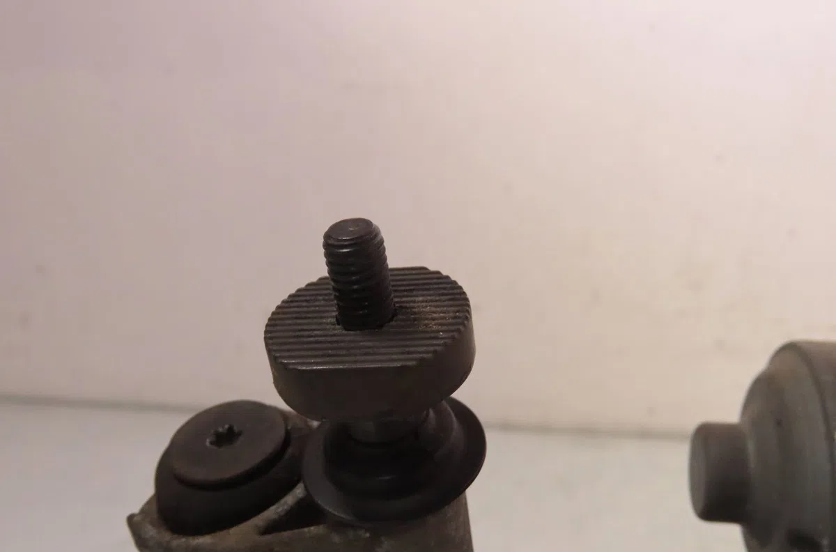 Moteur essuie-glace av droit SEAT LEON 2005 occasion